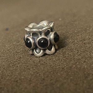 Pandora Forget Me Knot charm